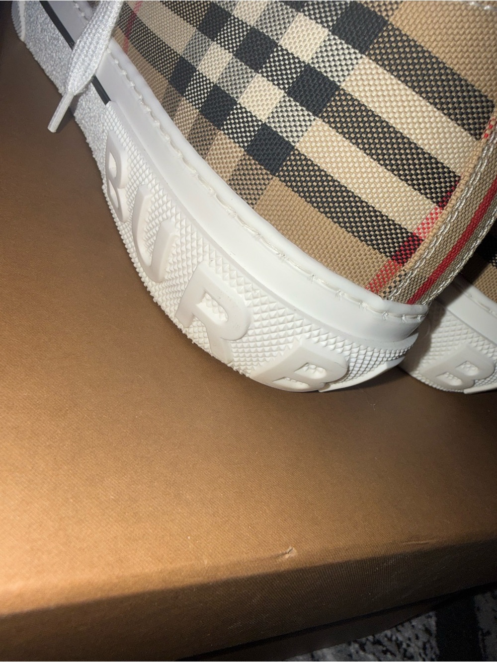 Burberry Low-Top Sneakers with - Picture 5 of 8